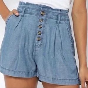 American Eagle Shorts Size 0 Blue Chambray Paper Bag High Rise Button Fly Casaul